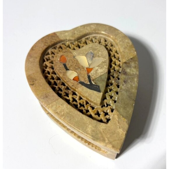 Handcrafted Heart Shaped Trinket Box Soapstone Inlay Lattice - Picture 1 of 6